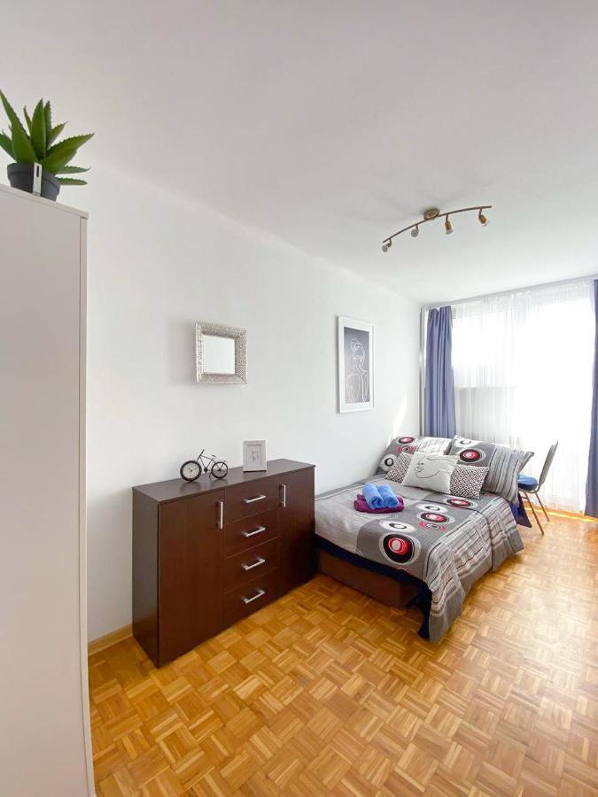 Room №3 Grzybowska 5 The Very Center Of Warsaw Ngoại thất bức ảnh